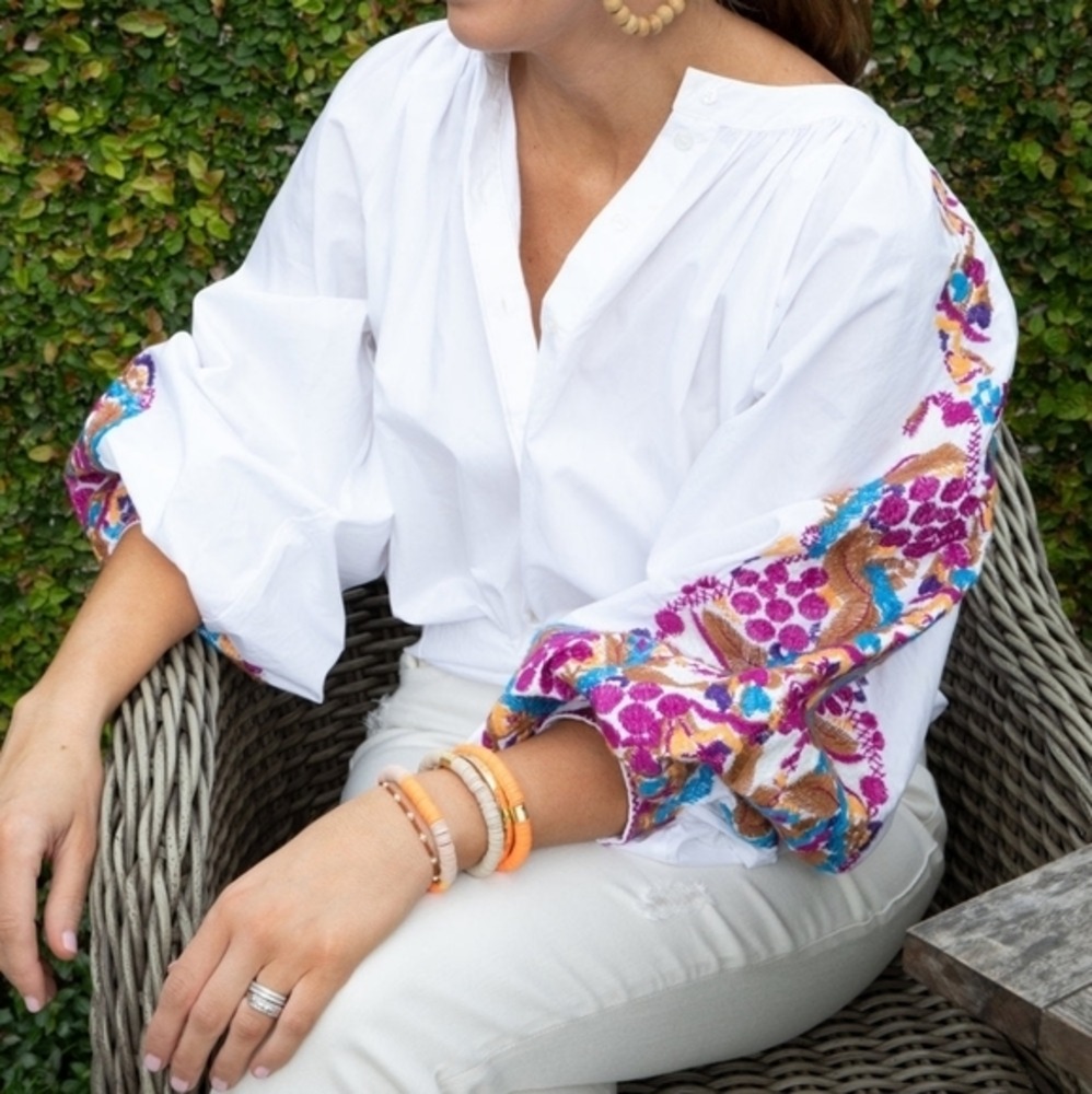 Goodnight Macaroon  embroidered button down balloon sleeve blouse women's small‎